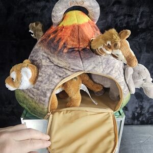 FAO Schwarz Volcano Animal Plush Set
